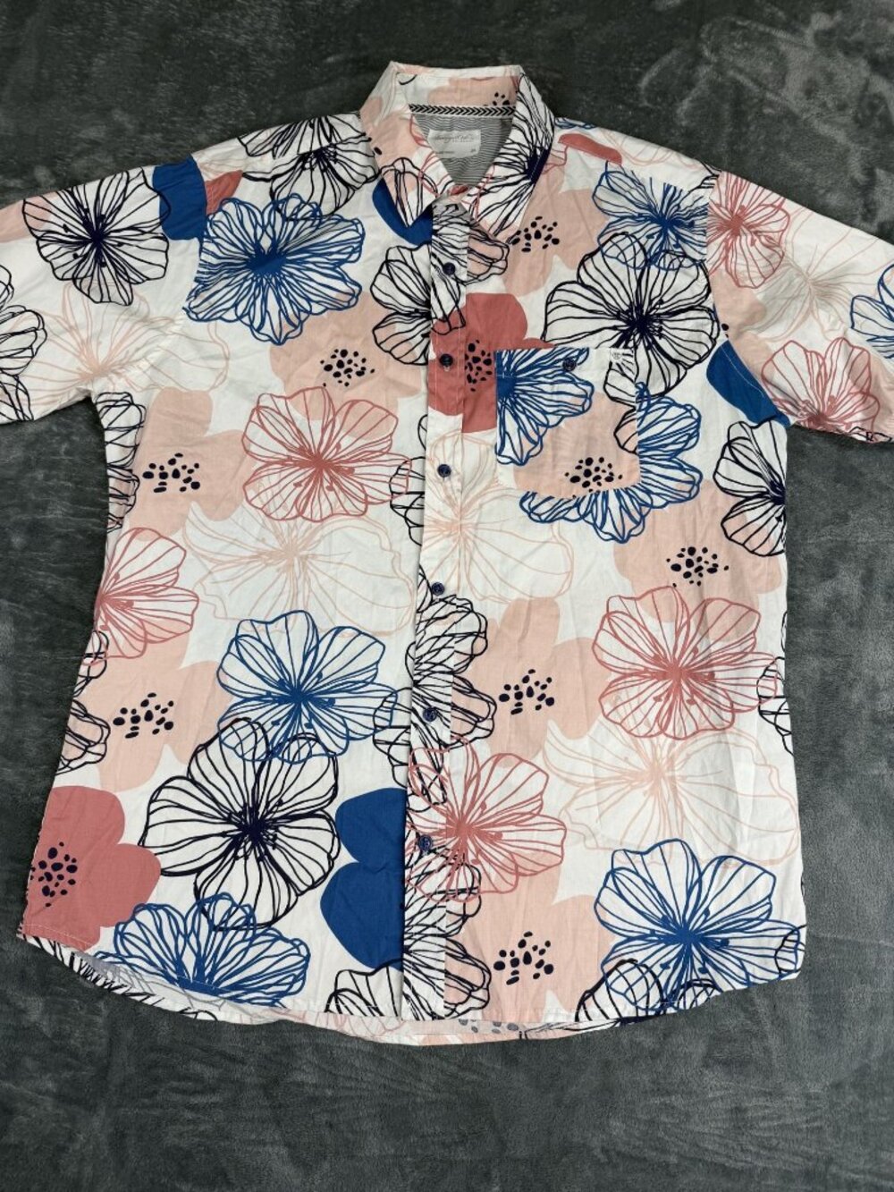 Sovereign Code Mens Floral Button-Up Shirt XL Pink & Blue Hawaiian Style